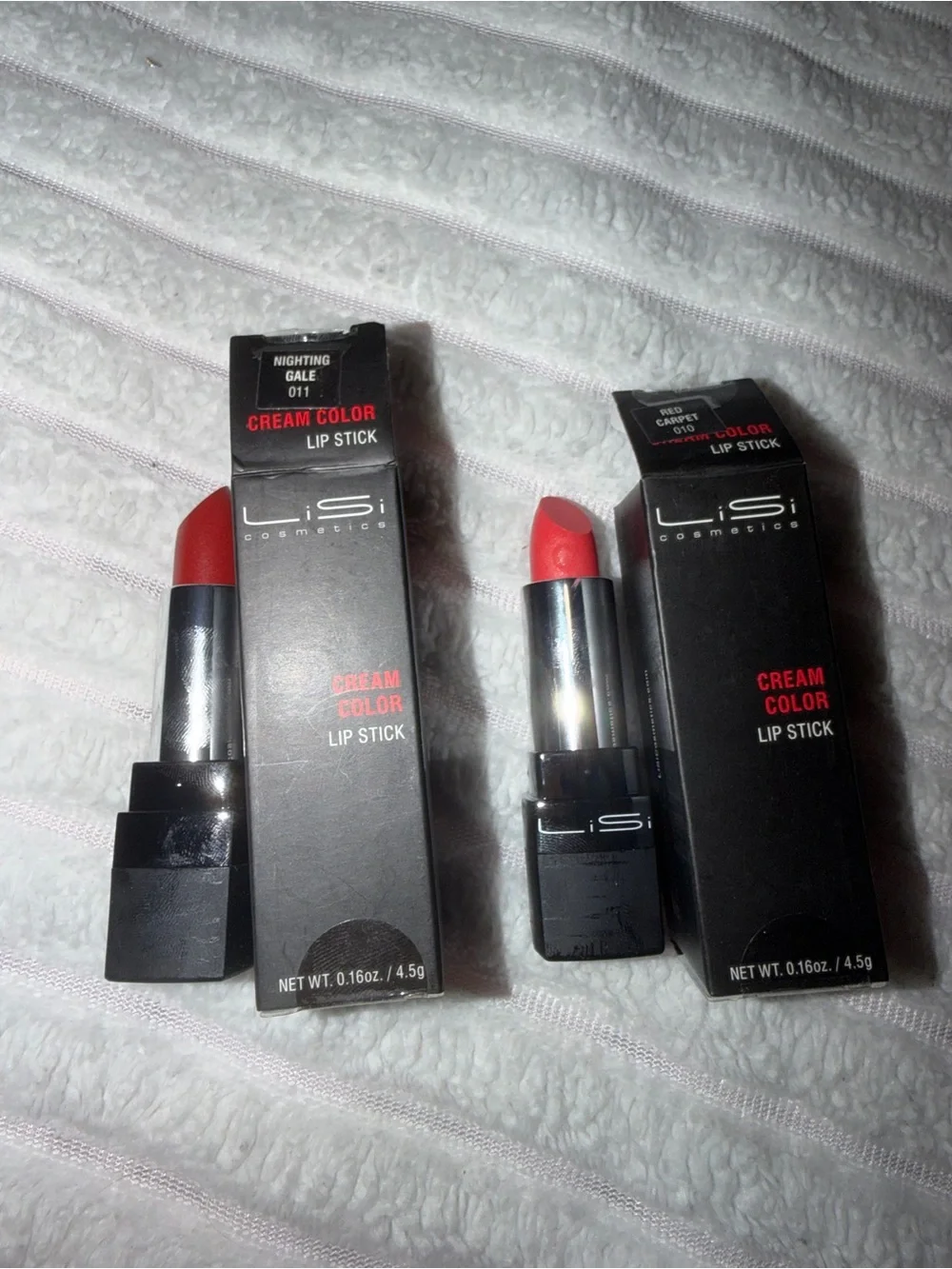 Cream Color Lipstick — Vibrant Red Shades
